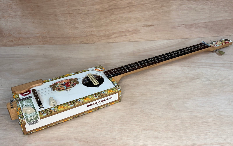 Romeo & Julieta rail humbucker cigar box guitar