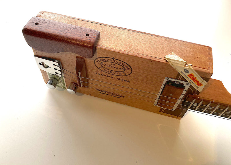 ChickenboneJohn Signature - Handwound pickup- 3 String Cigar Box Guitar