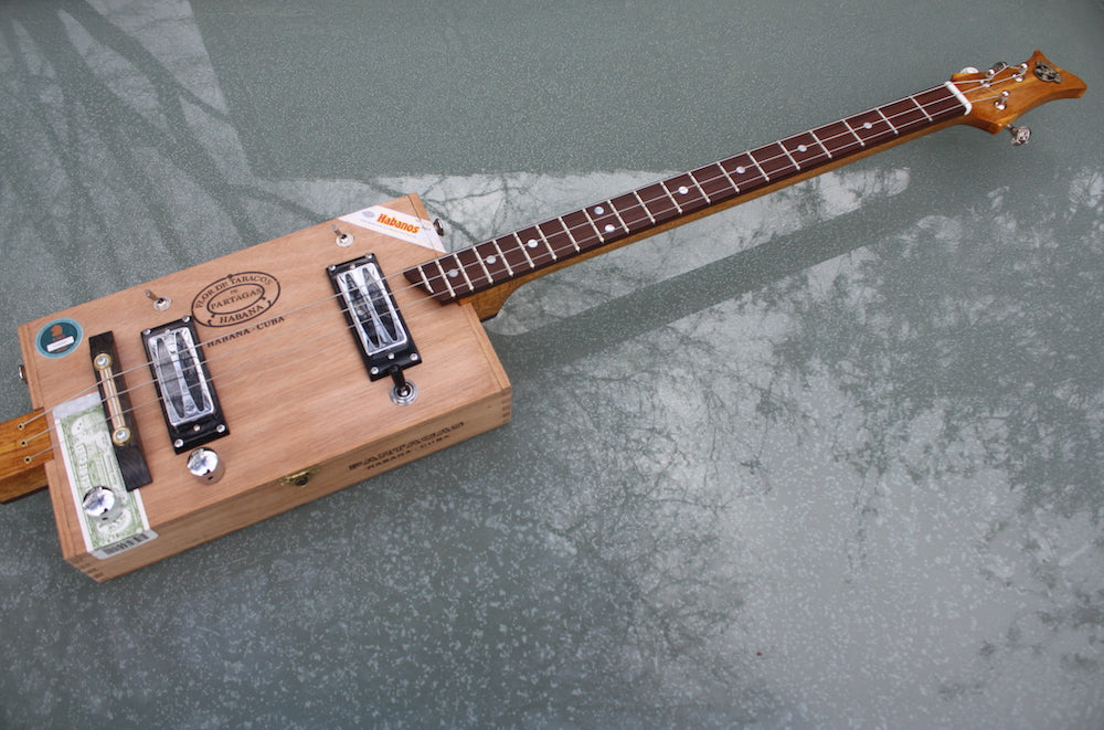 Partagas twin pickup deluxe - SwitchMeister 3 String Cigar Box Guitar