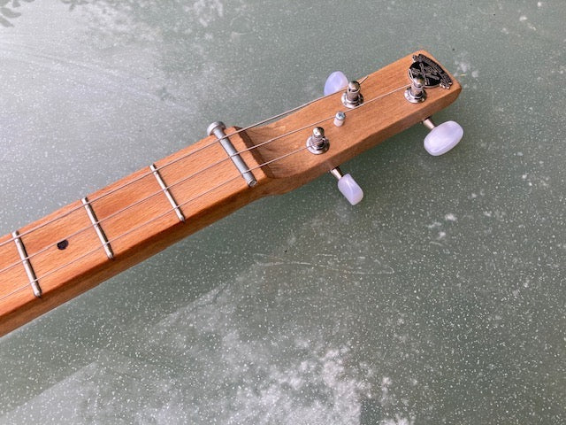 PRE-OWNED Workshop Series, rust burst finish - 3 String Cigar Box Guitar
