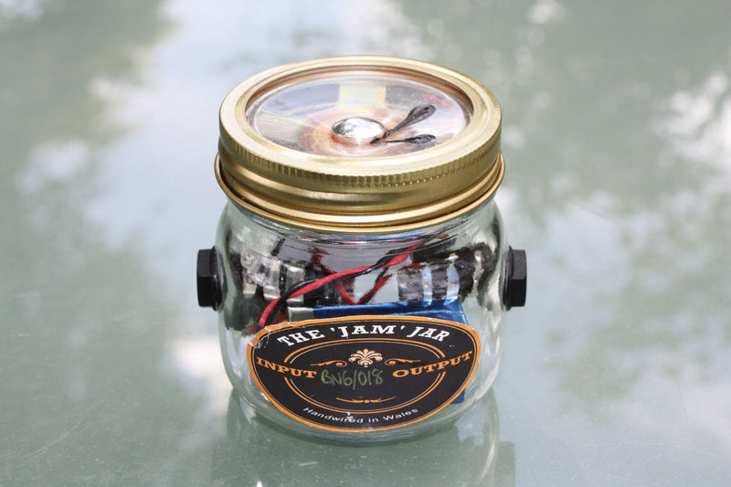 "The Jam Jar" mini-amplifier, 1/4 watt. Battery powered, can be used as an overdrive pedal. 