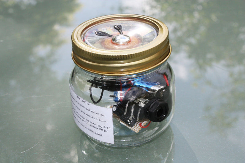 "The Jam Jar" mini-amplifier, 1/4 watt. Battery powered, can be used as an overdrive pedal. 